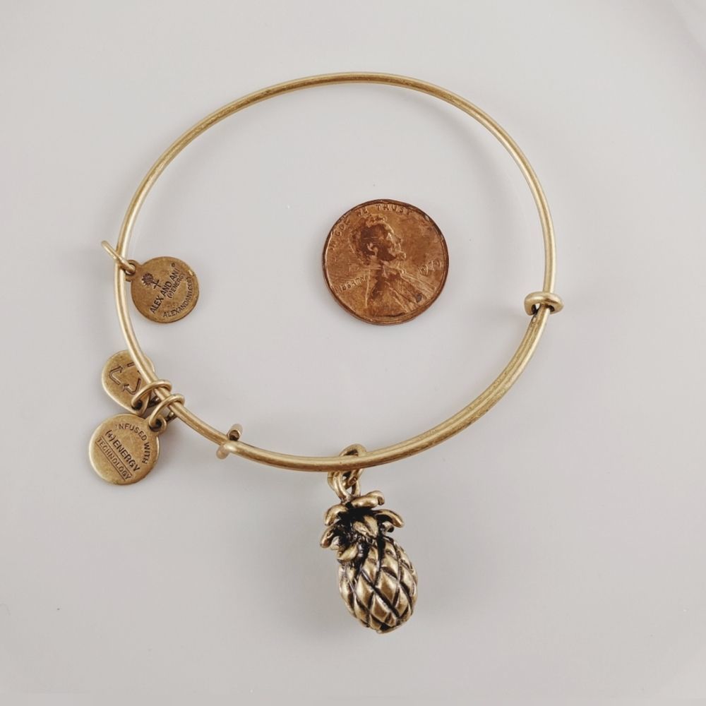Alex and Ani Raf. Gold Large Pineapple Bracelet